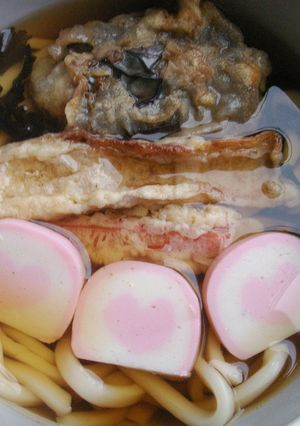 はーとかまぼこ入り簡単うどん-レシピのメイン写真