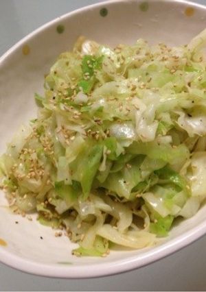 キャベツしか無‼忙しい朝にキャベツ塩炒め-レシピのメイン写真