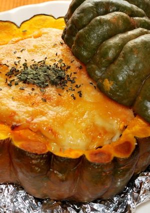 神戸発ホクホクまるごと南瓜豆乳グラタン-レシピのメイン写真