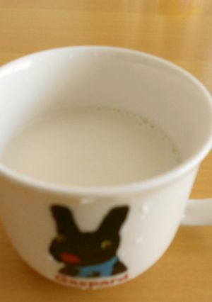 杏仁霜で杏仁茶(あんにんちゃ)-レシピのメイン写真