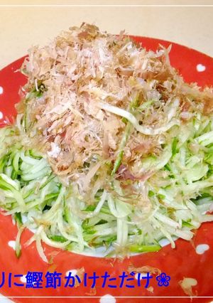 ❀きゅうりに鰹節かけただけ❀-レシピのメイン写真
