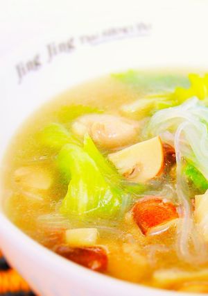 鶏味塩 de 鶏とレタスの春雨スープ-レシピのメイン写真