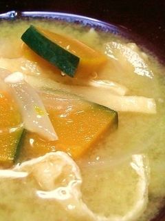 かぼちゃと玉ねぎと油揚げのみそ汁-レシピのメイン写真