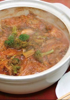 白菜とひき肉のトマトスープ鍋-レシピのメイン写真