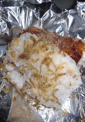 簡単！お皿いらず！２味の焼おにぎり-レシピのメイン写真