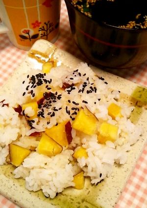 黄金色のさいまいもご飯*変色なし*-レシピのメイン写真