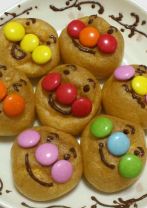 カラフルなシュークリームアンパンマン☆-レシピのメイン写真