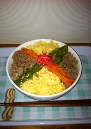 彩りそぼろ丼-レシピのメイン写真