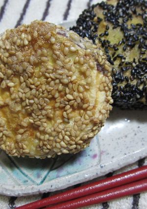サツマイモに白黒（ゴマ）つけて揚げます彡-レシピのメイン写真