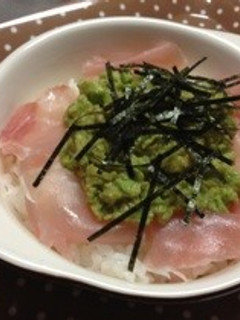 もこみち風!生ハムとアボカド丼-レシピのメイン写真