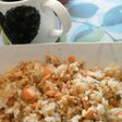 冷凍の鮭を使って炒飯