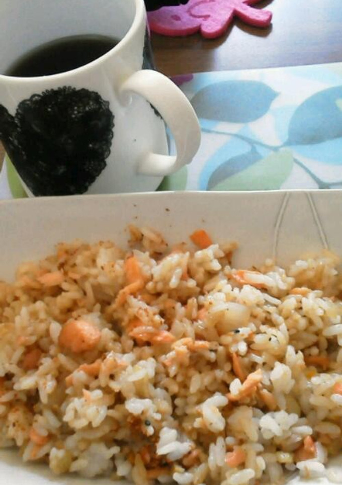 冷凍の鮭を使って炒飯-レシピのメイン写真