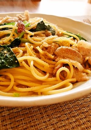 小松菜と豚ばら肉のペペロンチーノ-レシピのメイン写真