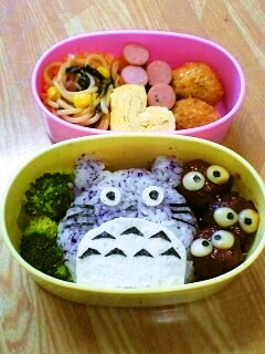 キャラ弁★トトロおにぎり★くろすけ付き!-レシピのメイン写真
