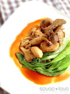 塩麹鶏と茸&チンゲン菜の蒸し炒め-レシピのメイン写真