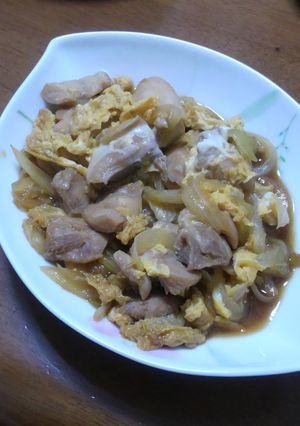 鶏肉と玉ねぎの卵とじ-レシピのメイン写真
