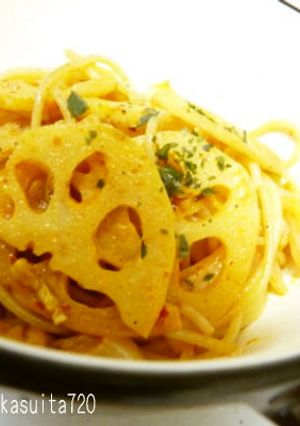 きょうのお昼はキムチレンコンパスタ-レシピのメイン写真