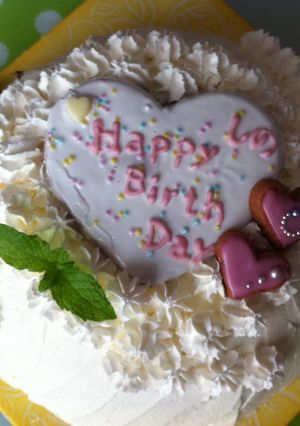 誕生日デコレーションケーキ２０１２ver-レシピのメイン写真
