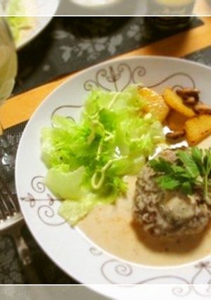 ハンバーグ☆ポルチーニのクリームソース-レシピのメイン写真