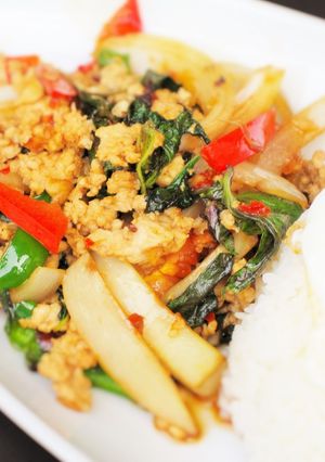 鶏味塩 de ガパオ・ライス-レシピのメイン写真