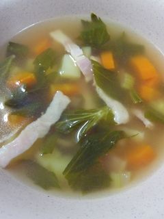 セロリの葉のスープ-レシピのメイン写真