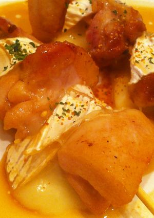 トローリ♩カマンベールのモモ焼き鳥-レシピのメイン写真