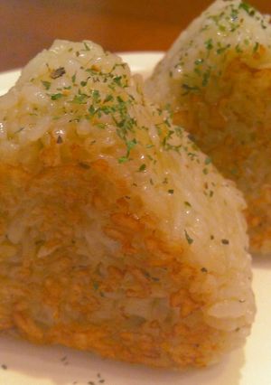 ジェノべチーズ焼きおにぎり-レシピのメイン写真