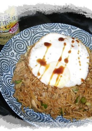 市販の焼きそばで簡単ソバメシ-レシピのメイン写真