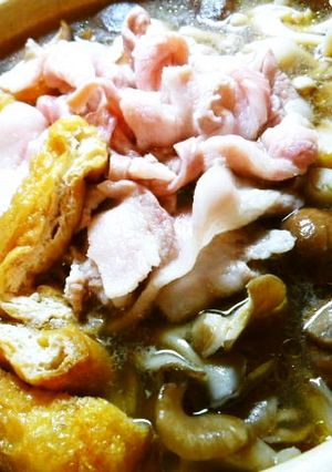 赤ワインに合う、あったかきのこ鍋-レシピのメイン写真