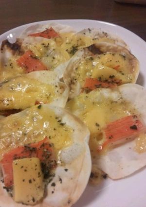 餃子の皮でおつまみピザ-レシピのメイン写真