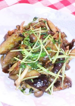 茄子としめじのにんにく生姜炒め-レシピのメイン写真