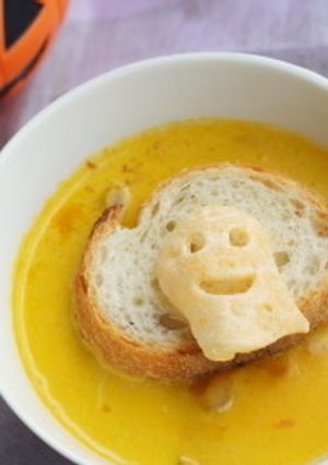 ハロウィンかぼちゃのとろり濃厚スープ-レシピのメイン写真