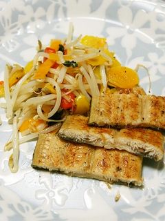 もやしとパプリカの炒め物 バジル風味-レシピのメイン写真