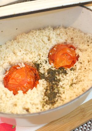 丸ごとトマトの炊き込みごはん(コンソメ)-レシピのメイン写真