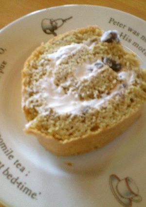 青汁と甘納豆のロールケーキ-レシピのメイン写真