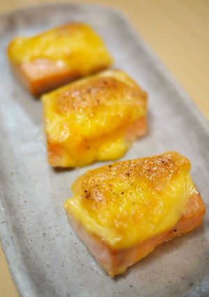 づけサーモンのチェダーチーズ焼-レシピのメイン写真