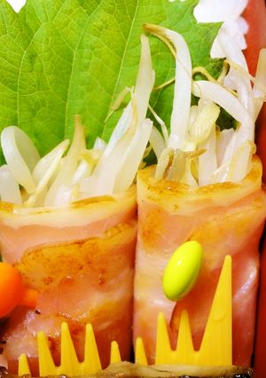 お弁当も節約^m^もやしのベーコン巻き-レシピのメイン写真