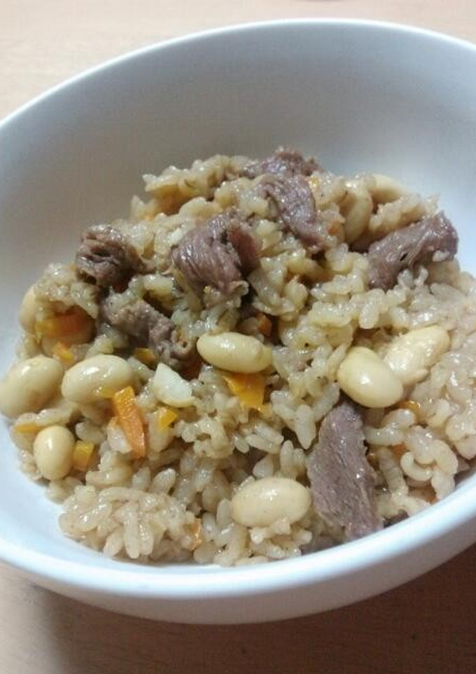 簡単♪牛スジと大豆の炊き込みごはん-レシピのメイン写真