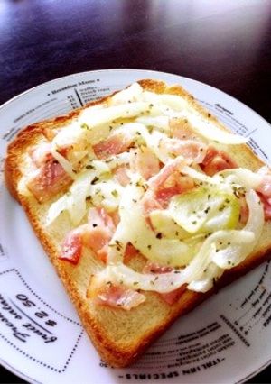 ベーコン＆玉ねぎトースト-レシピのメイン写真