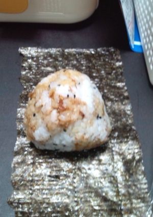 ズボラ簡単☆おかかおにぎり-レシピのメイン写真