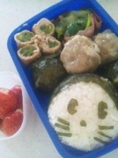 ミッキーマウスおにぎり弁当★キャラ弁-レシピのメイン写真