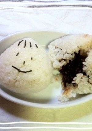 牛肉inおむすび（´౿`）-レシピのメイン写真
