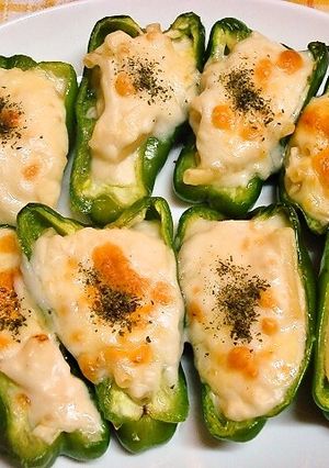 丸ごと食べよう♬ピーマンカップでグラタン-レシピのメイン写真