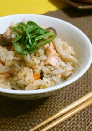 大葉が香る＊鮭としめじの炊き込みご飯-レシピのメイン写真