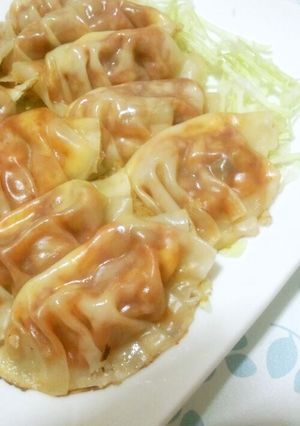 材料４つ★納豆キムチの餃子包み焼き-レシピのメイン写真
