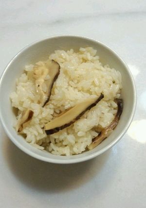 椎茸ごはん手抜きバージョン♪-レシピのメイン写真