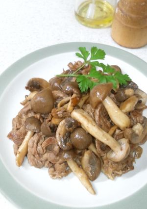 キノコ牛肉炒め バルサミコ風味-レシピのメイン写真