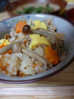無加水鍋で・秋の炊き込みご飯-レシピのメイン写真