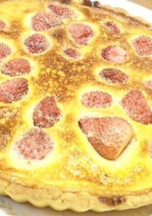いちごのプリンタルト（すっぱい苺救済）-レシピのメイン写真