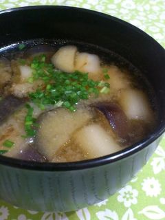 ゴマ油風味*焼き葱と焼き茄子のお味噌汁-レシピのメイン写真